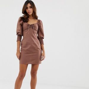 Sweetheart neck mini dress with shirred cuffs